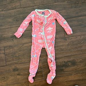 KicKee Pants footie pajamas buttons. Size 9-12 months. Good condition